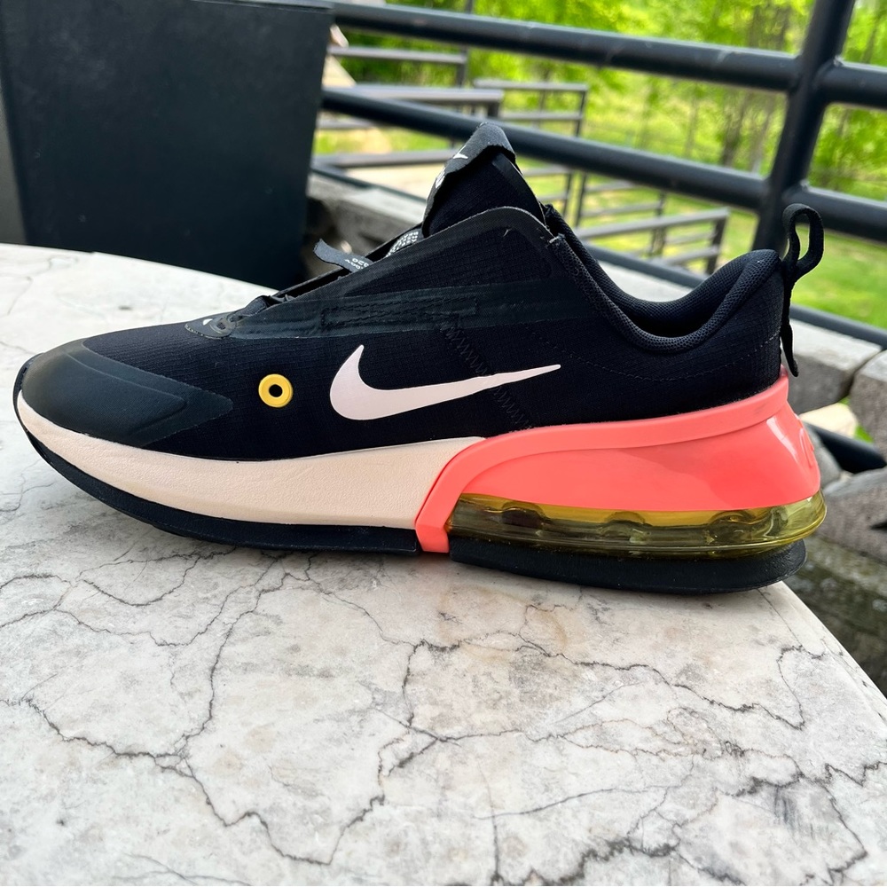 Nike Air Max Up 'Black Atomic Pink' Sneakers - Picture 6 of 12